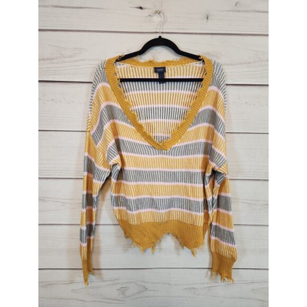 Daytrip Striped V-Neck Sweater in Mustard, White & Gray